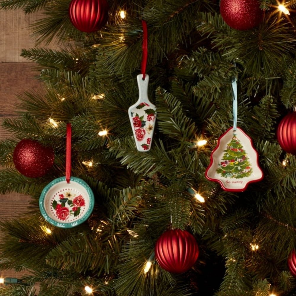 The Pioneer Woman Tray and Server 3-Piece Ornament Bundle